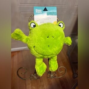 Multipet Fluffy Plush Brainey Frog 🐸 Squeaky Dog Toy 8”